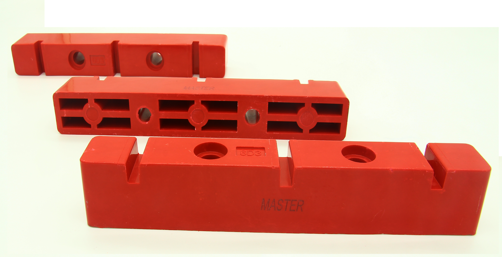 Phụ Kiện Tủ ĐIện Công Nghiệp Thanh Sứ Đỡ BUSBAR Loại D 6D4_MASTER